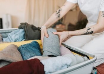 Como organizar mala para viagem curta sem esquecer o essencial